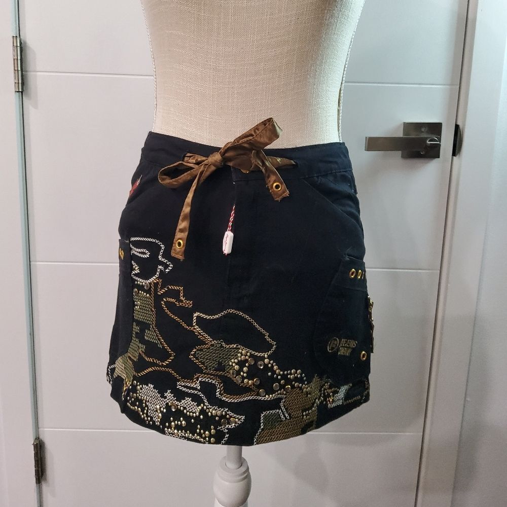 Pepe Jeans London Embroidered Mini Cargo Skirt Size 27